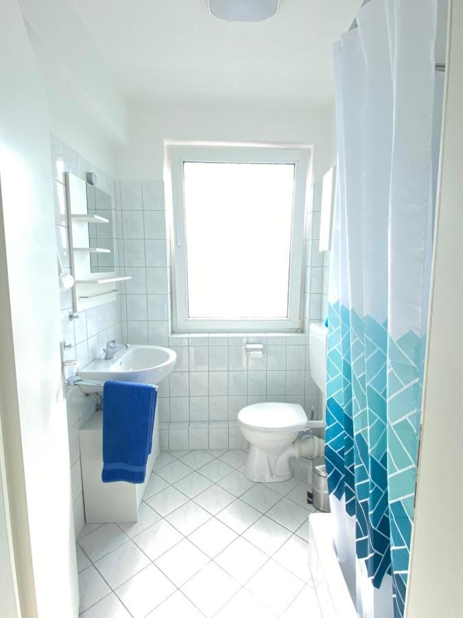 Blaue Insel Neben Hbf-Duisburg Appartement Buitenkant foto